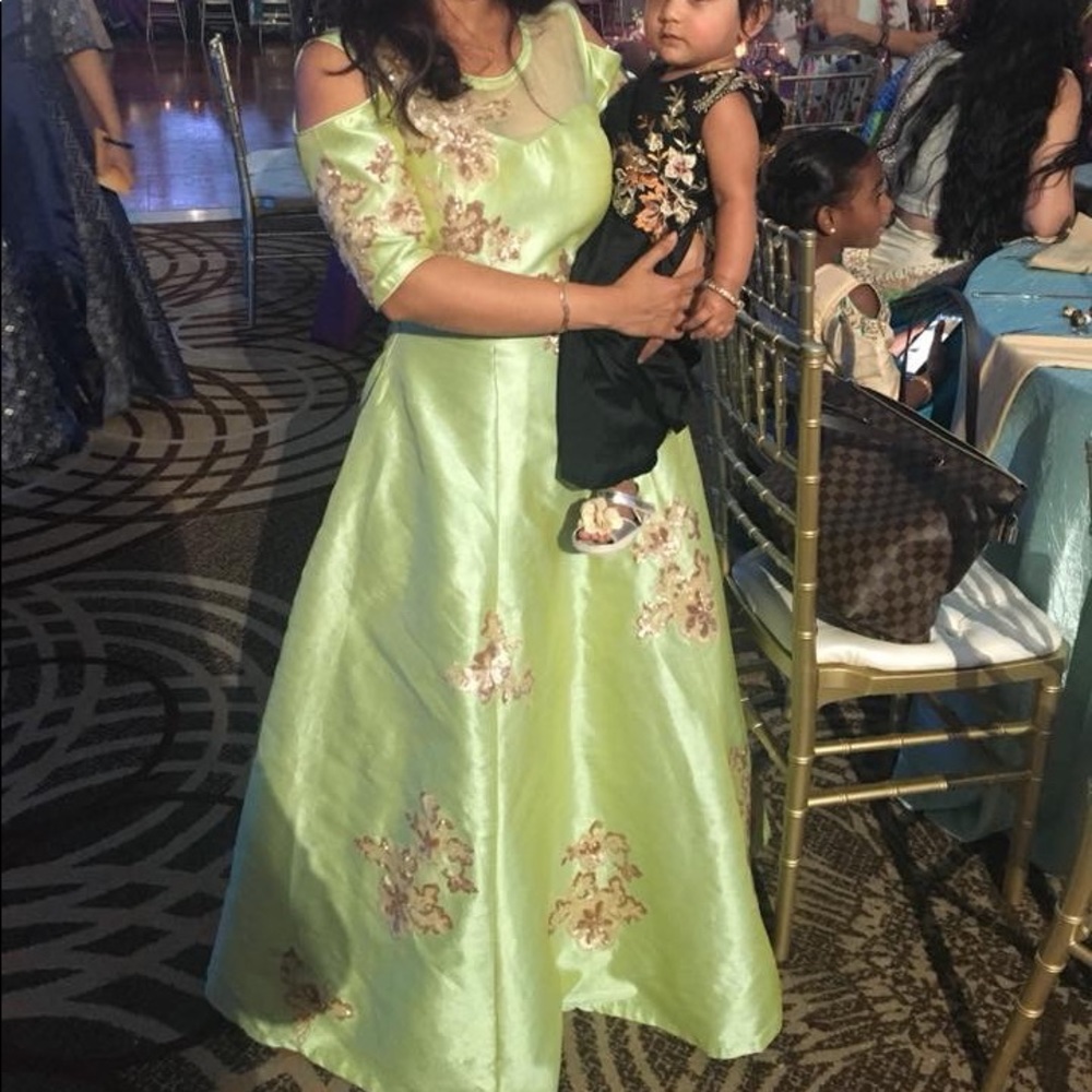 Gown/Bollywood/Indowestern/anarkali/